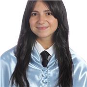 Graduada en Lenguas y Literaturas Modernas por Francés con minor en Lenguas y Literaturas Españolas. Cursando Máster Profesorado.